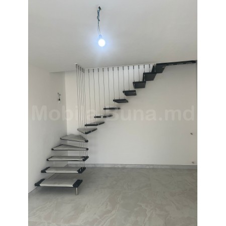 Консольная лестница на заказ, элегантное сочетание дерева и металла для современных домов